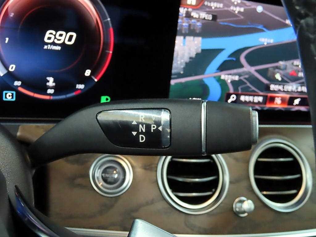 벤츠 E 클래스 E-클래스 W213 E250 익스클루시브 이미지 10