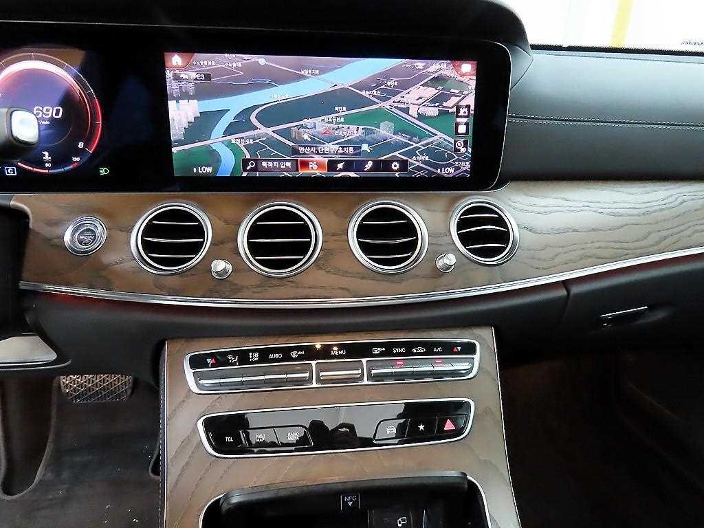 벤츠 E 클래스 E-클래스 W213 E250 익스클루시브 이미지 14