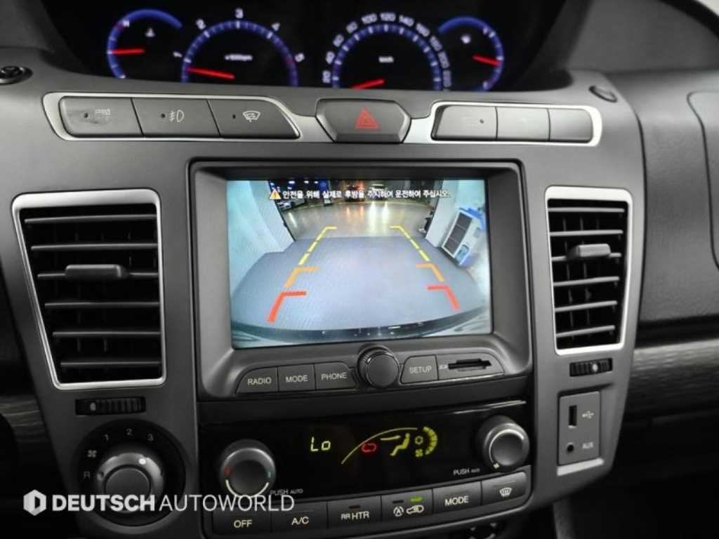 KG모빌리티(쌍용) 코란도 코란도투리스모 4WD RX 9인승 이미지 15