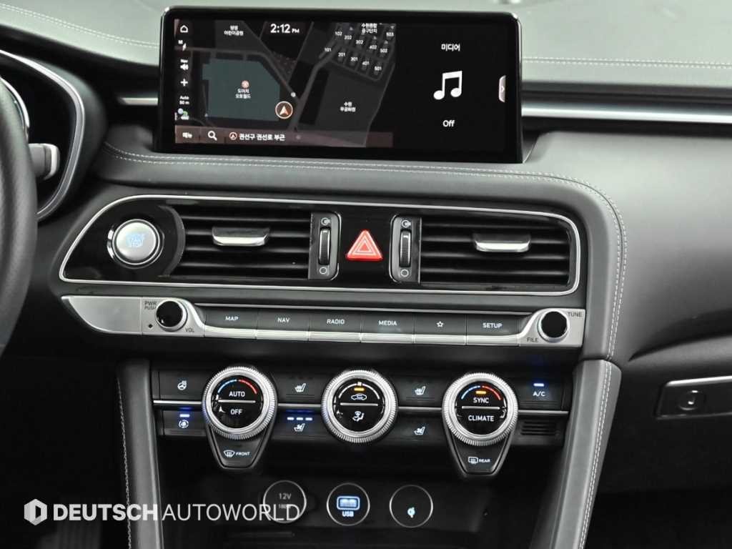 제네시스 G70 더 뉴 G70 가솔린 3.3T 4WD 이미지 14