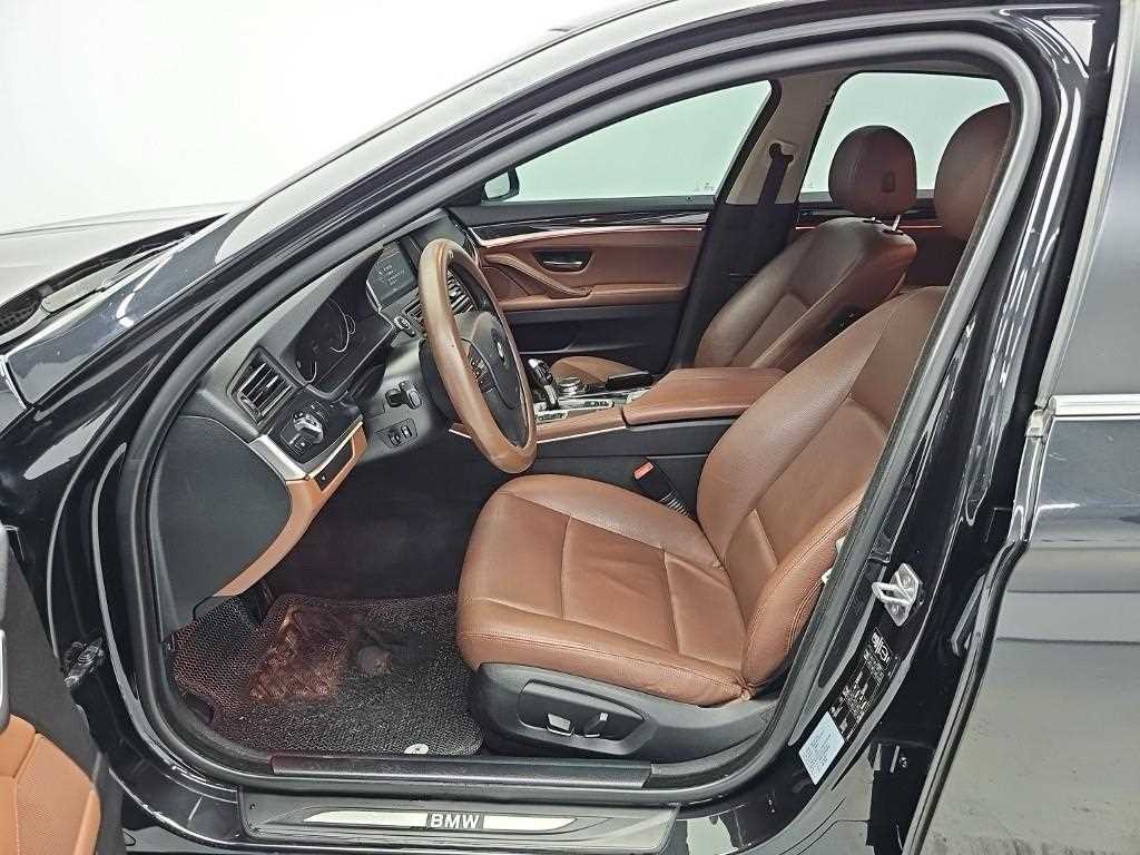 BMW 5시리즈 5시리즈 (F10) 520d 이미지 11
