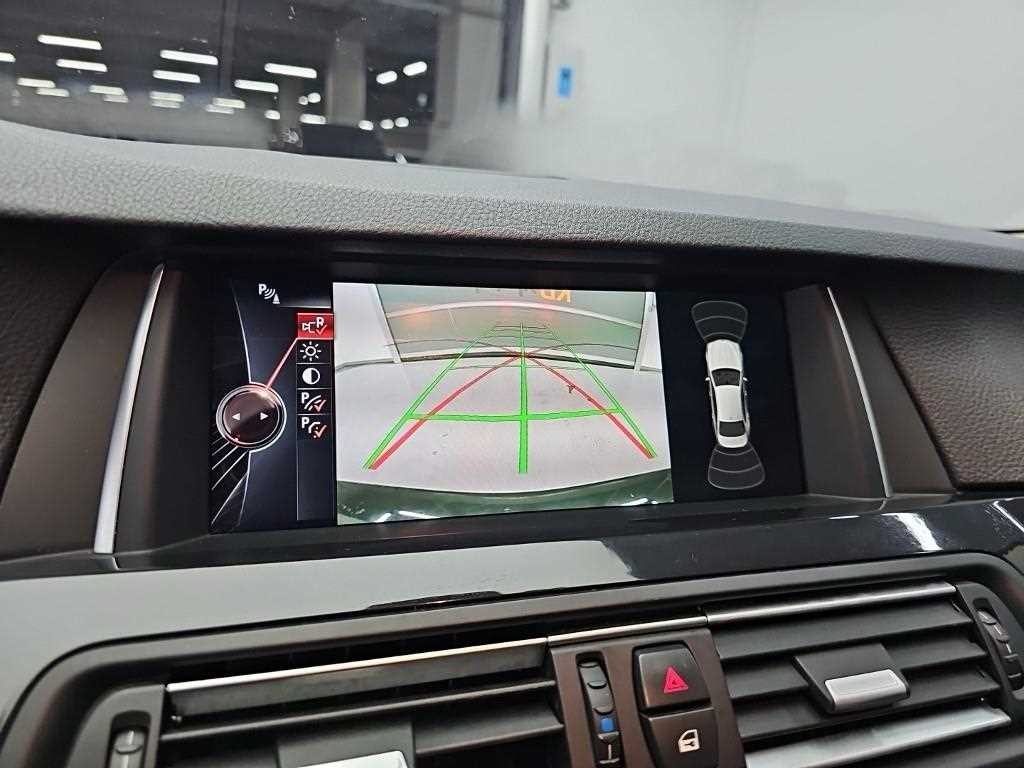BMW 5시리즈 5시리즈 (F10) 520d 이미지 15