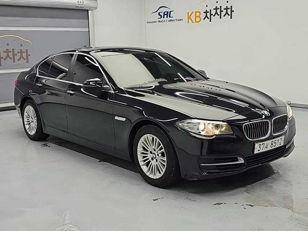 BMW 5시리즈 5시리즈 (F10) 520d 이미지 3