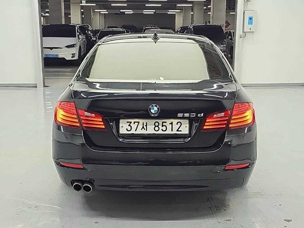 BMW 5시리즈 5시리즈 (F10) 520d 이미지 4