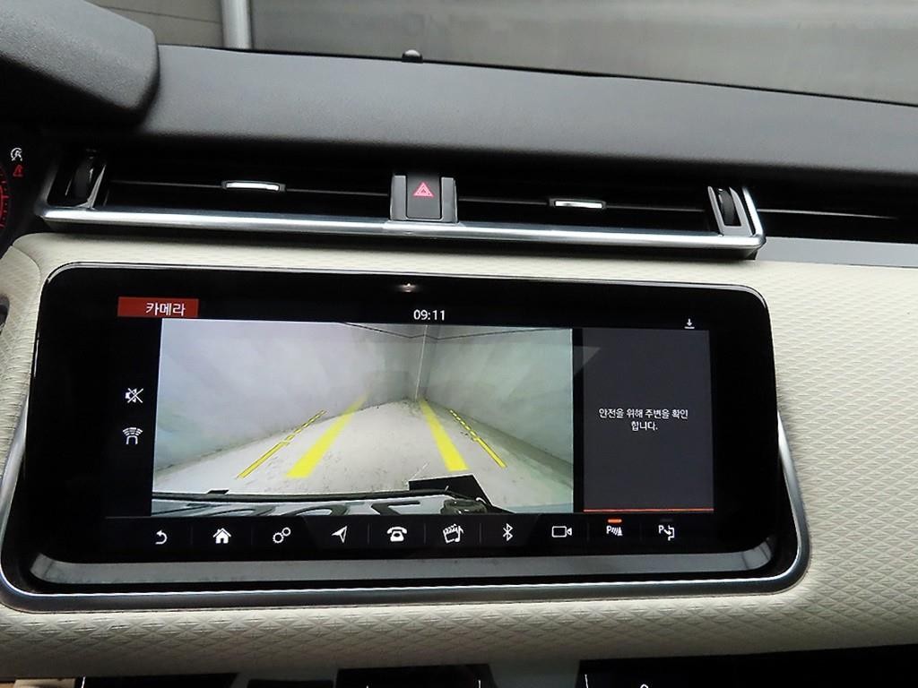 랜드로버 레인지로버 벨라 2.0 D240 R-다이나믹 SE 이미지 14