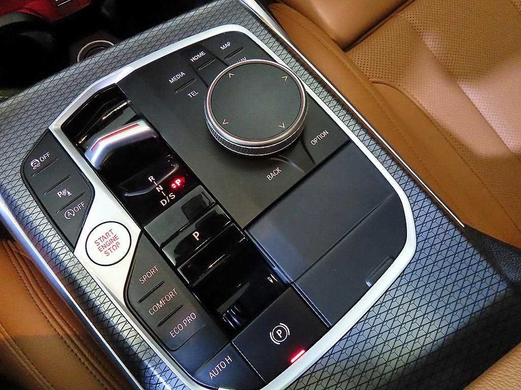 BMW 3시리즈 3시리즈 (G20) 320i M 스포츠 이미지 12