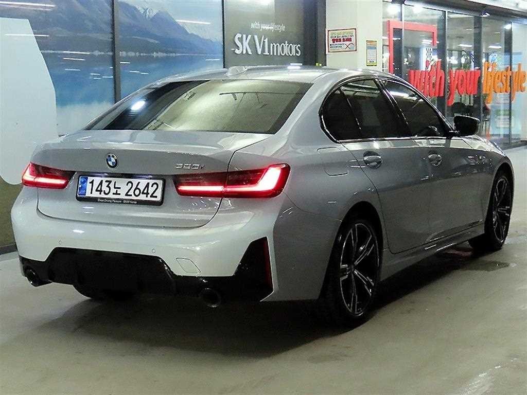 BMW 3시리즈 3시리즈 (G20) 320i M 스포츠 이미지 4