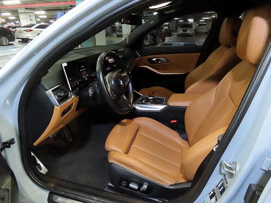 BMW 3시리즈 3시리즈 (G20) 320i M 스포츠 이미지 6