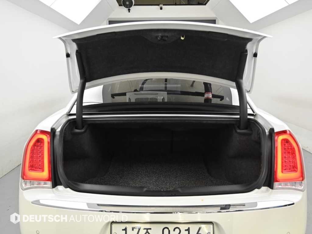 크라이슬러 300C 더뉴300C 3.6 이미지 19