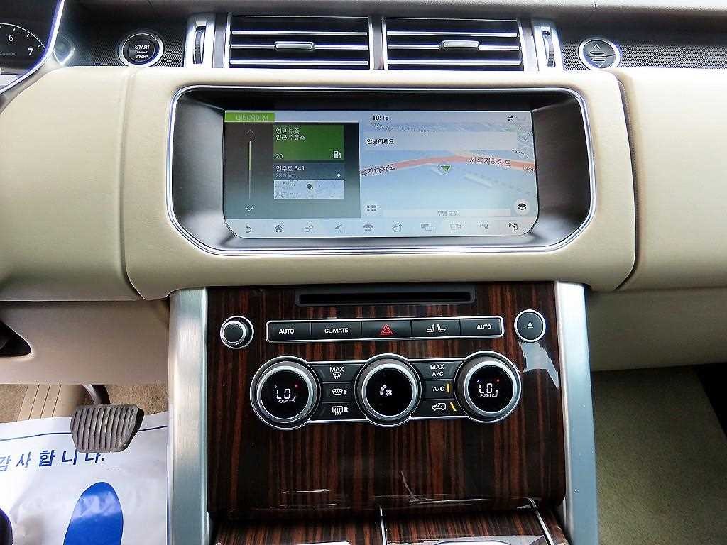 랜드로버 레인지로버 레인지로버 4세대 5.0 SC VOGUE SE 이미지 12