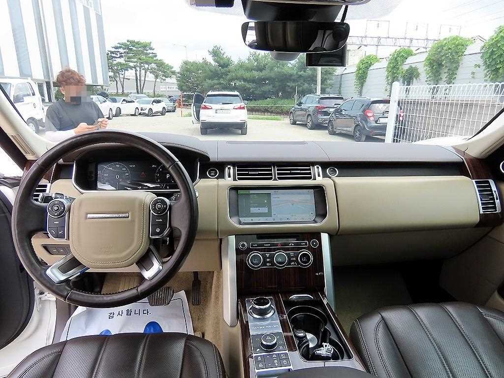 랜드로버 레인지로버 레인지로버 4세대 5.0 SC VOGUE SE 이미지 7
