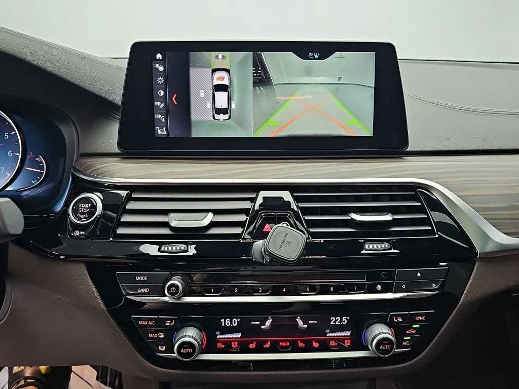 BMW 5시리즈 5시리즈 (G30) 530i xDrive M 스포츠 플러스 이미지 10
