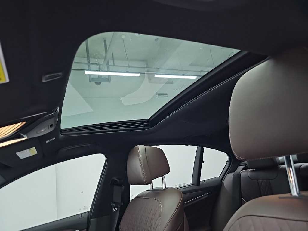 BMW 5시리즈 5시리즈 (G30) 530i xDrive M 스포츠 플러스 이미지 14