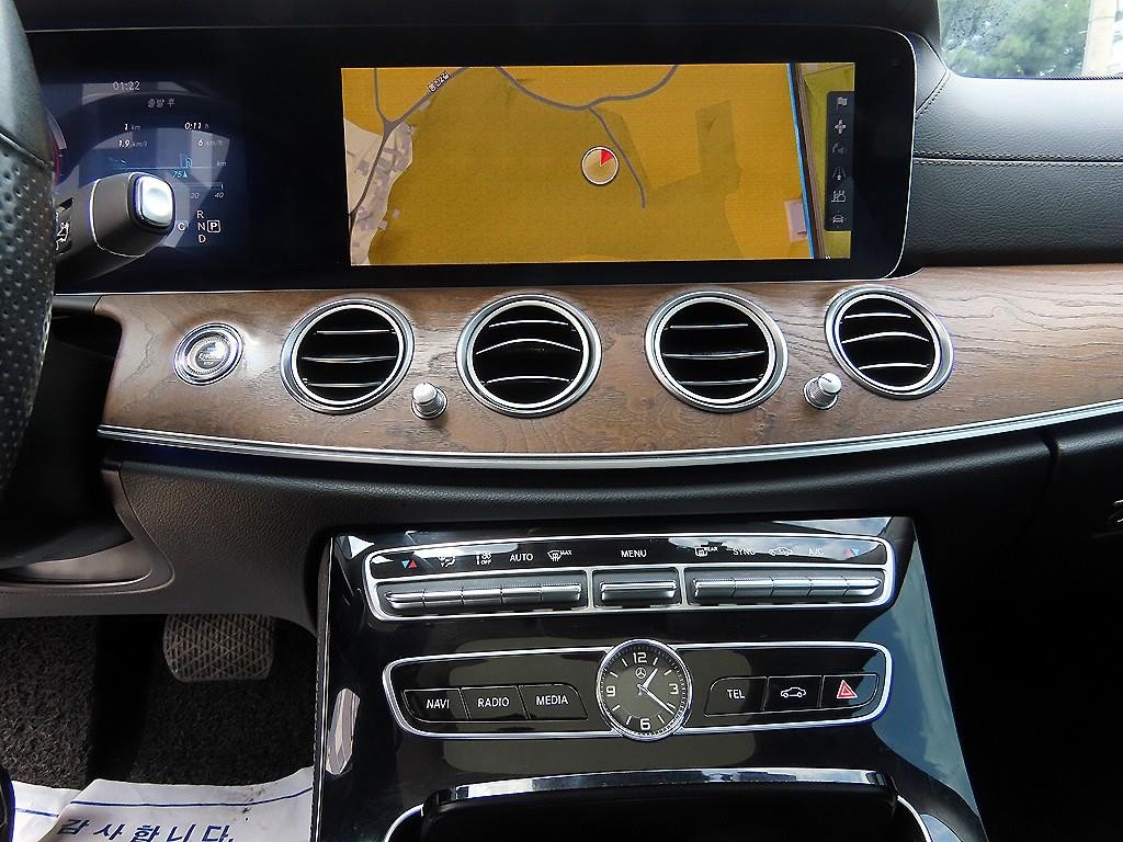 벤츠 E 클래스 E-클래스 W213 E300 익스클루시브 이미지 14