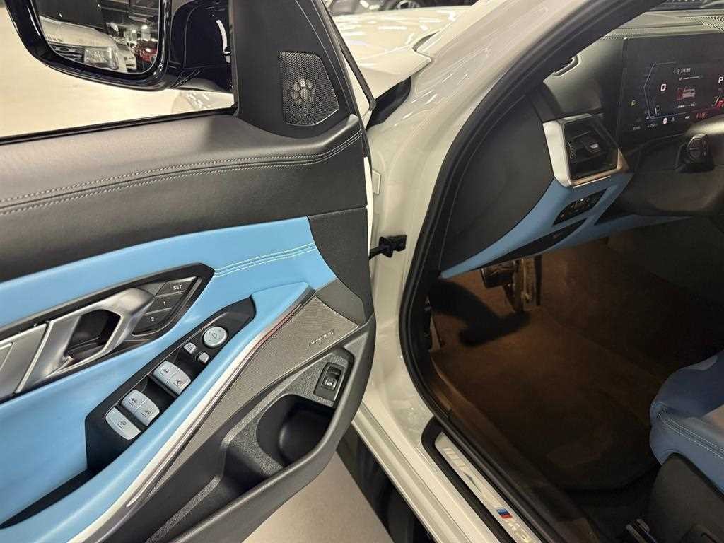 BMW 3시리즈 M3 (F80, E90) M3 컴패티션 M xDrive 이미지 12
