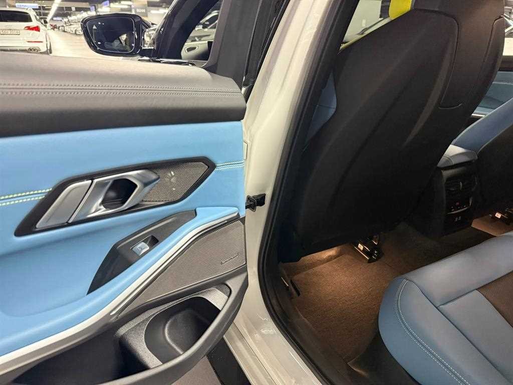 BMW 3시리즈 M3 (F80, E90) M3 컴패티션 M xDrive 이미지 18