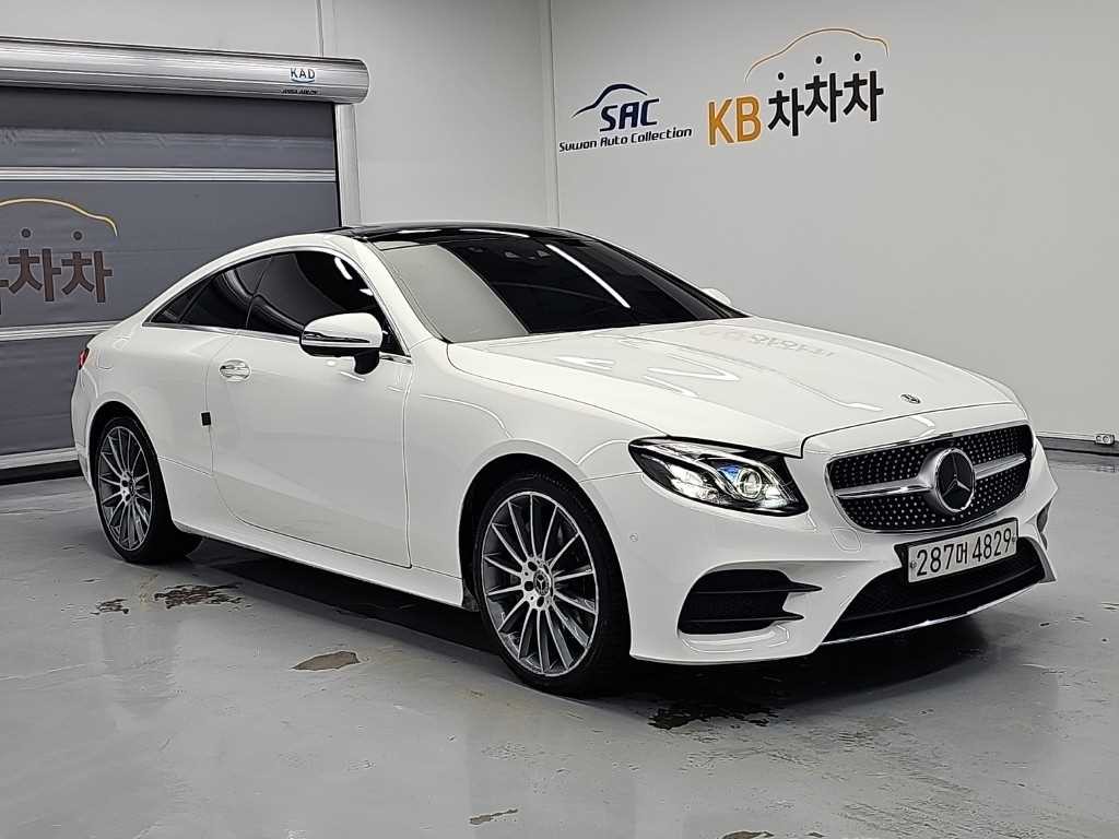 벤츠 E 클래스 E-클래스 W213 E450 4MATIC 쿠페 이미지 4