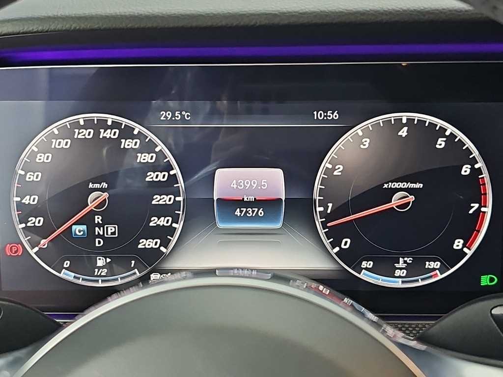벤츠 E 클래스 E-클래스 W213 E450 4MATIC 쿠페 이미지 6