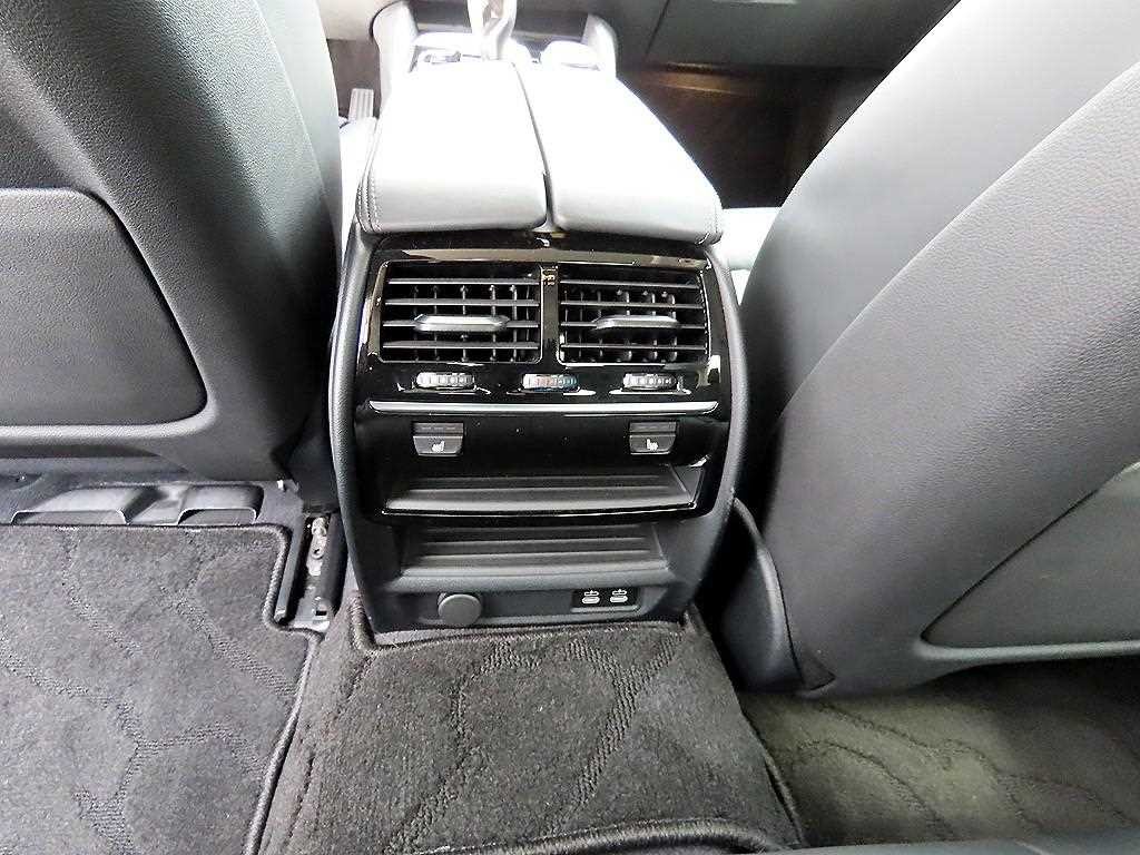 BMW 5시리즈 5시리즈 (G30) 530i 럭셔리 플러스 이미지 16