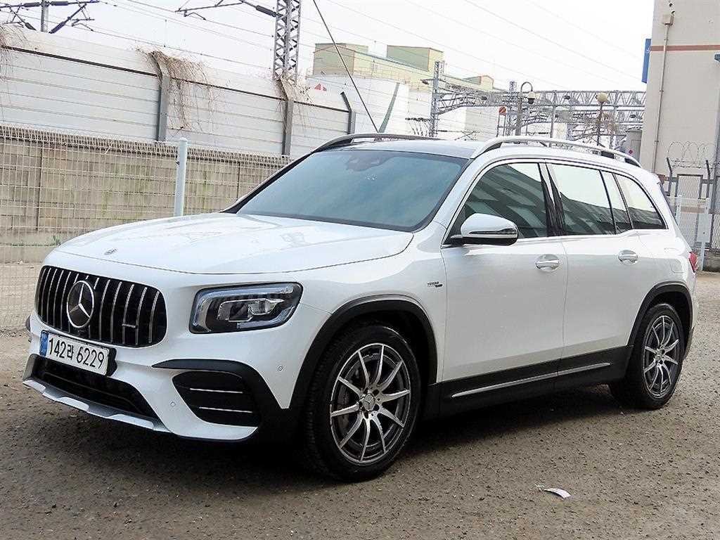벤츠 GLB 클래스 GLB클래스 X247 AMG GLB 35 4MATIC 이미지 2