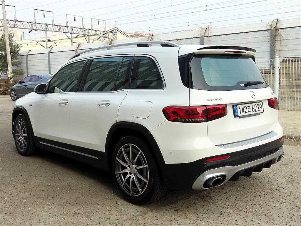 벤츠 GLB 클래스 GLB클래스 X247 AMG GLB 35 4MATIC 이미지 3