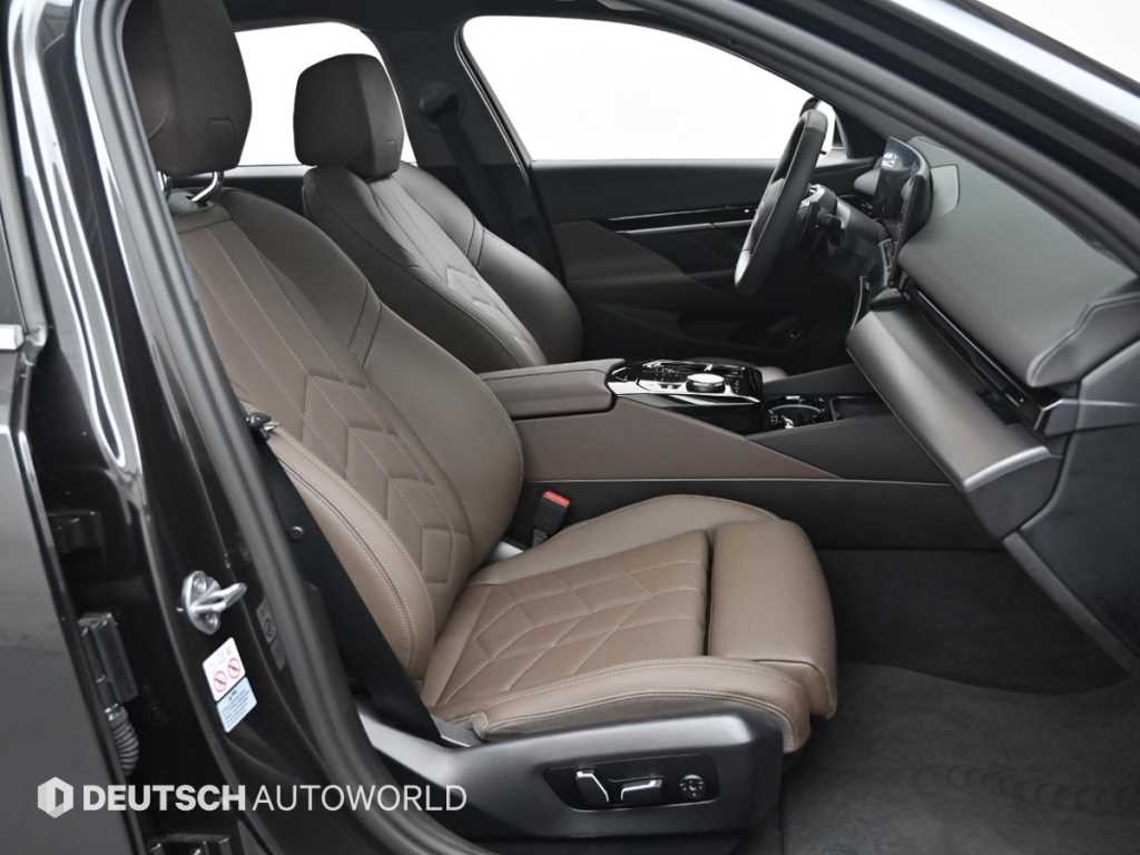 BMW 5시리즈 5시리즈 (G60) 520i 기본형 이미지 10