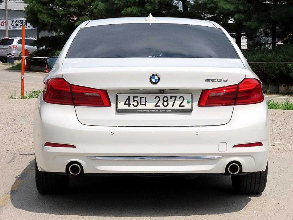 BMW 5시리즈 5시리즈 (G30) 520d 럭셔리 플러스 이미지 4