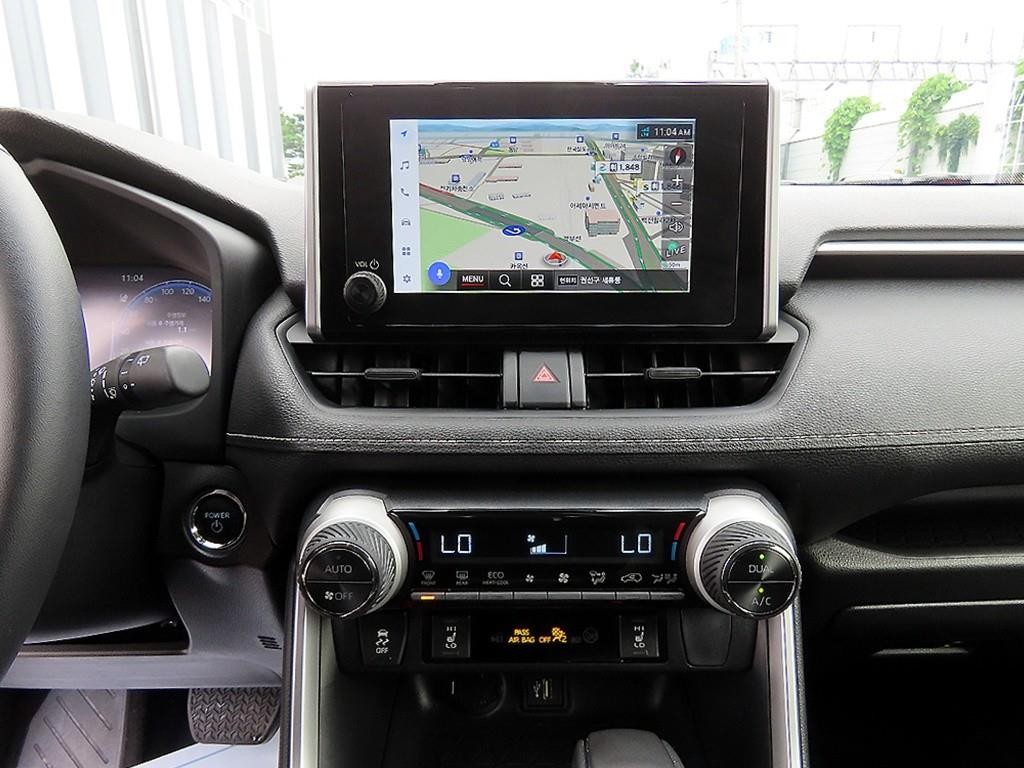 토요타 라브4 RAV4(5세대) 2.5 2WD 하이브리드 XLE 이미지 11