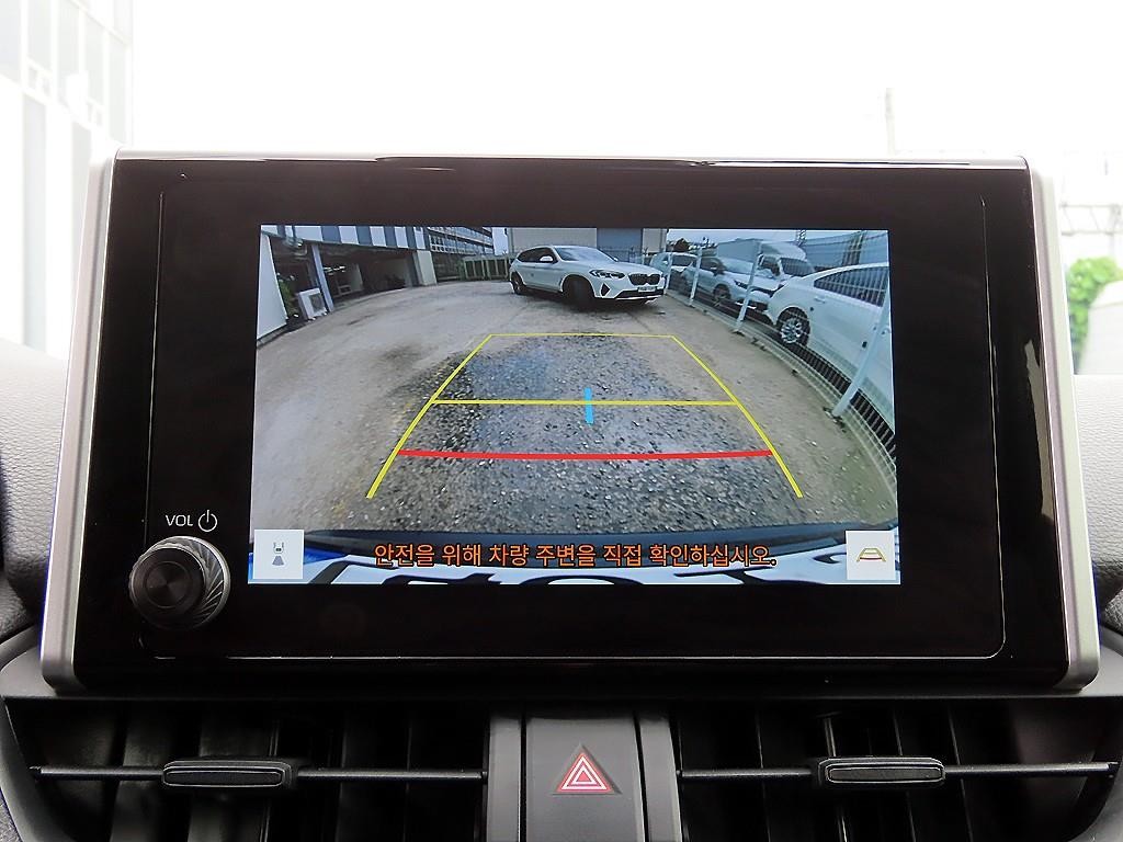 토요타 라브4 RAV4(5세대) 2.5 2WD 하이브리드 XLE 이미지 13