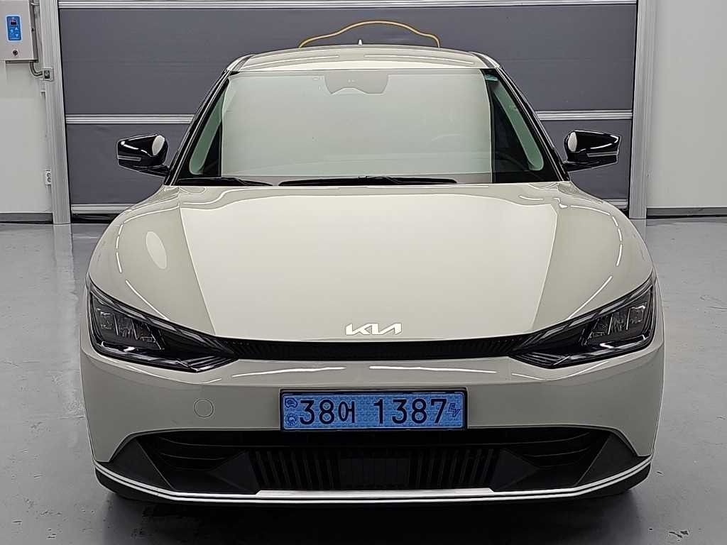 기아 EV6 롱레인지 에어 이미지 2