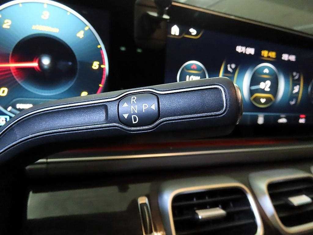벤츠 GLE 클래스 GLE 클래스 W167 GLE 300d 4MATIC 이미지 12