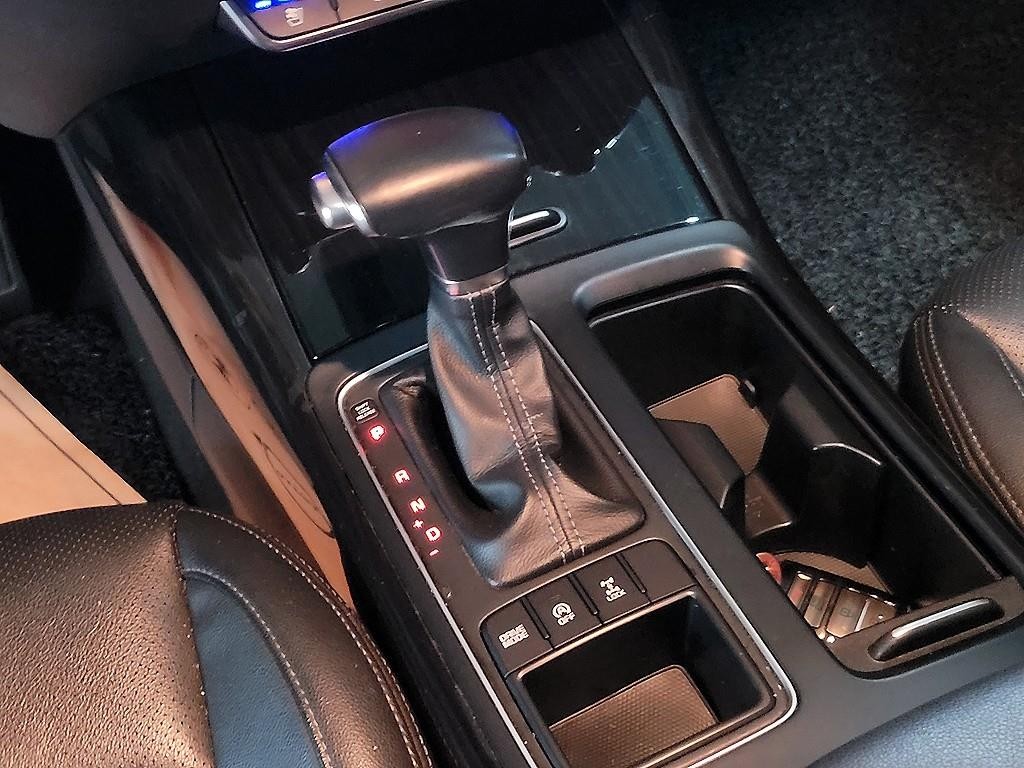 기아 쏘렌토 더 뉴 쏘렌토 디젤 2.0 4WD 프레스티지 이미지 12