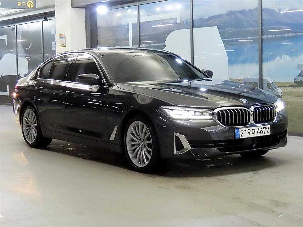 BMW 5시리즈 5시리즈 (G30) 520i 럭셔리 이미지 1