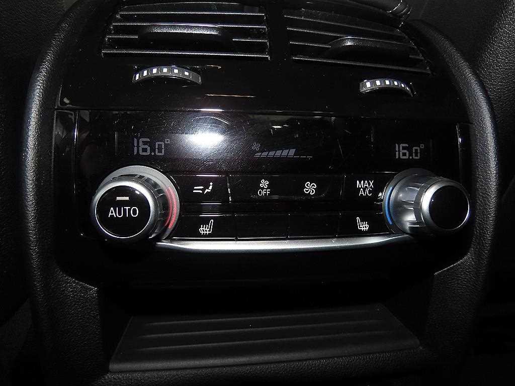 BMW 5시리즈 5시리즈 (G30) 520i 럭셔리 이미지 14