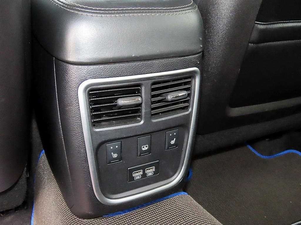 크라이슬러 300C 더뉴300C 3.6 이미지 17