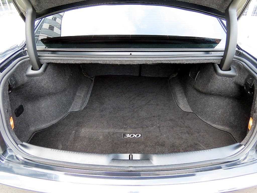 크라이슬러 300C 더뉴300C 3.6 이미지 18