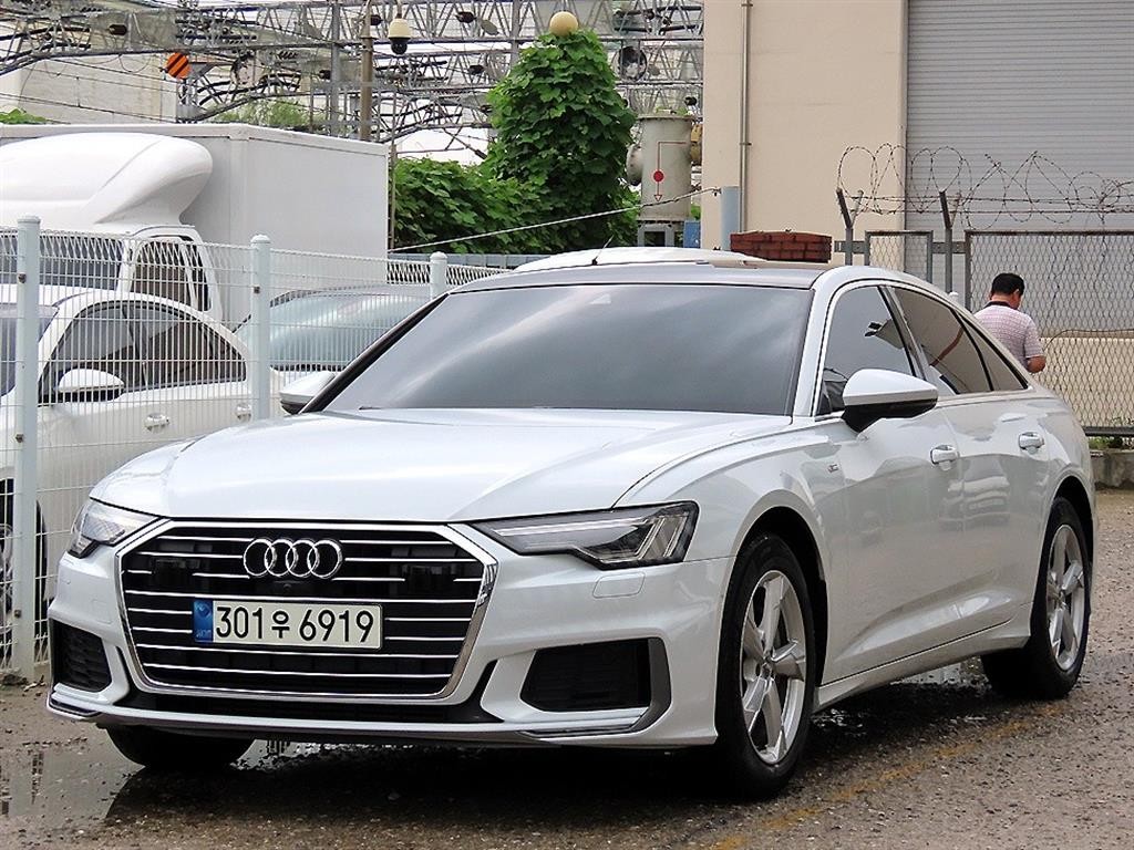 아우디 A6 A6 (C8) 45 TFSI 이미지 2