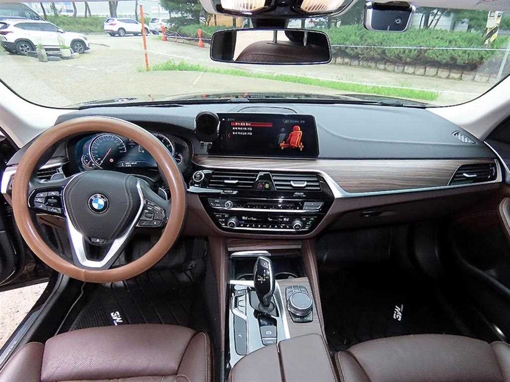 BMW 5시리즈 5시리즈 (G30) 530i 럭셔리 플러스 이미지 7