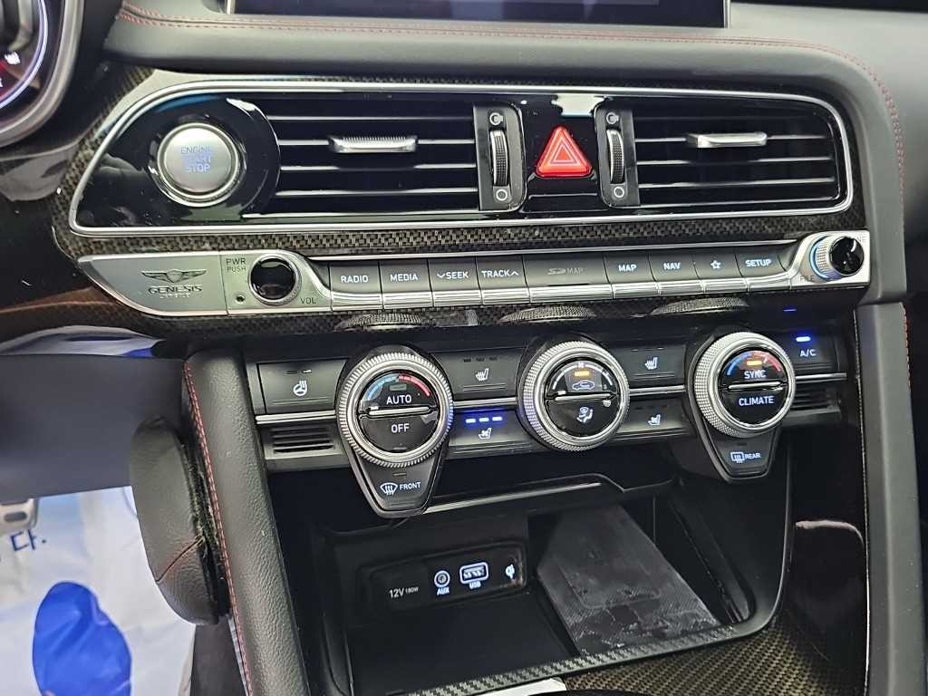 제네시스 G70 2.0T AWD 스포츠 패키지 이미지 10