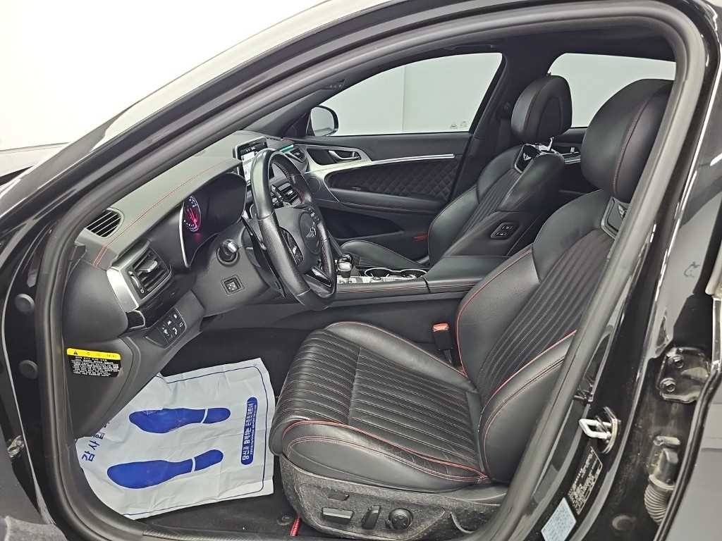제네시스 G70 2.0T AWD 스포츠 패키지 이미지 11