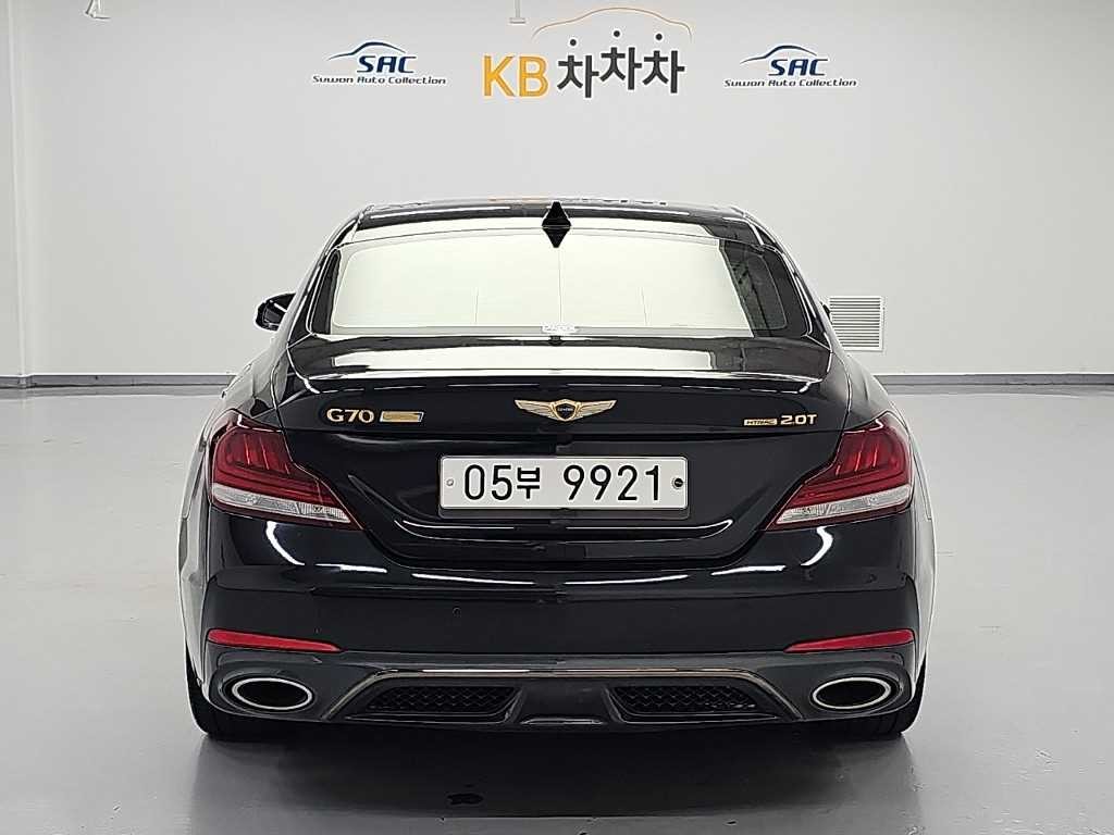 제네시스 G70 2.0T AWD 스포츠 패키지 이미지 3
