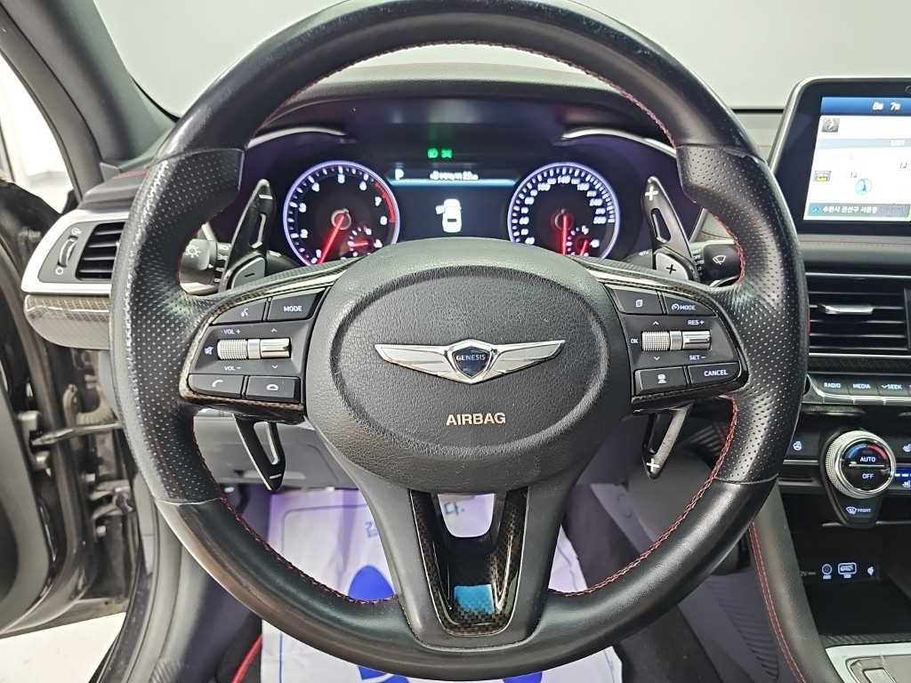 제네시스 G70 2.0T AWD 스포츠 패키지 이미지 9