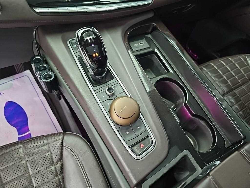 캐딜락 에스컬레이드 6.2 V8 플래티넘 이미지 7