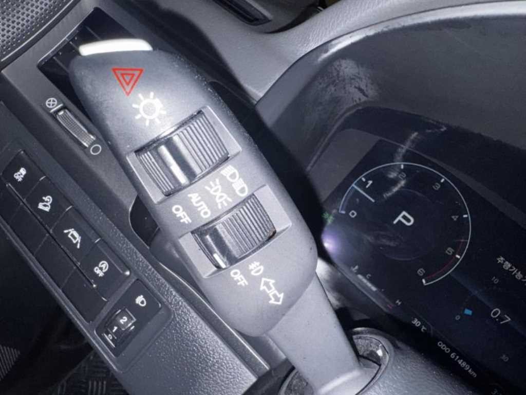 KG모빌리티(쌍용) 렉스턴 더 뉴 렉스턴 스포츠 디젤 2.2 4WD 프레스티지 이미지 12