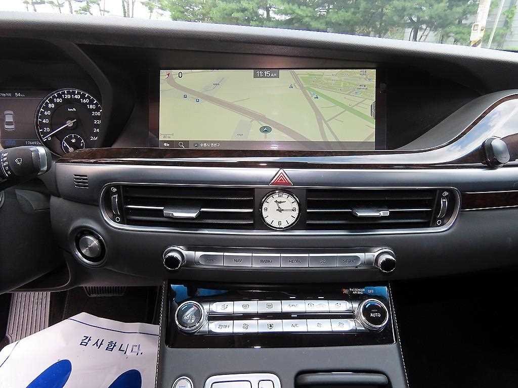 제네시스 G90 3.8 GDI AWD 프리미엄 럭셔리 이미지 14