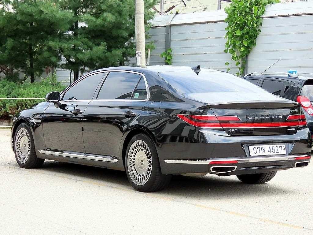 제네시스 G90 3.8 GDI AWD 프리미엄 럭셔리 이미지 3
