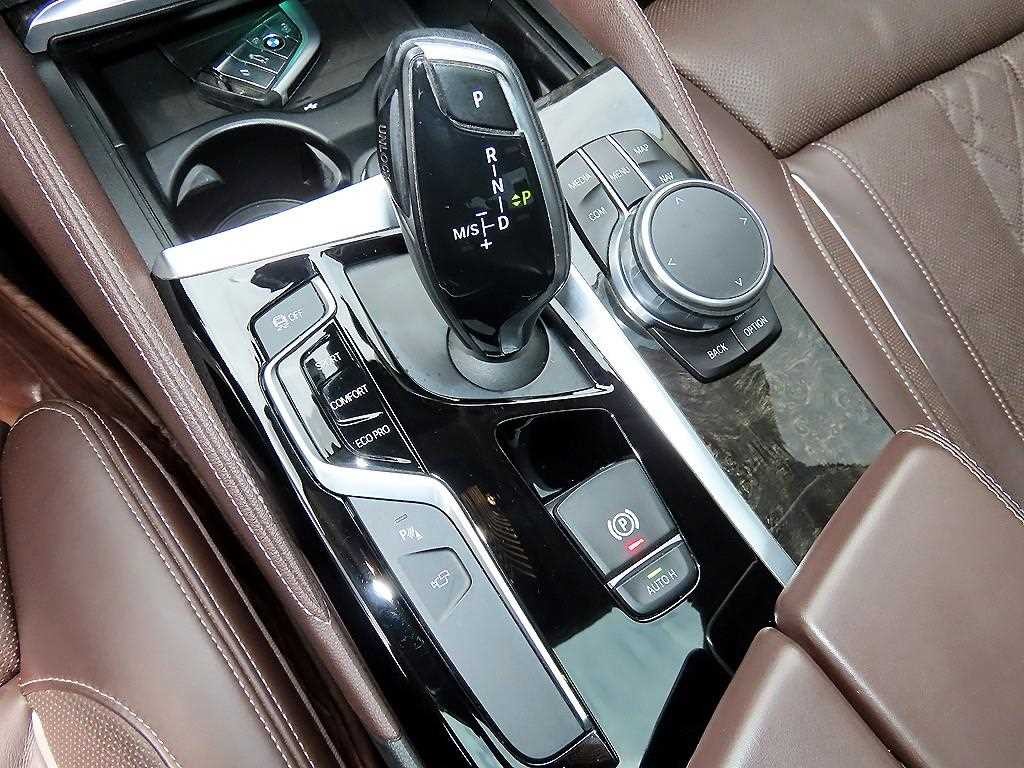 BMW 5시리즈 5시리즈 (G30) 530d 럭셔리 플러스 이미지 11