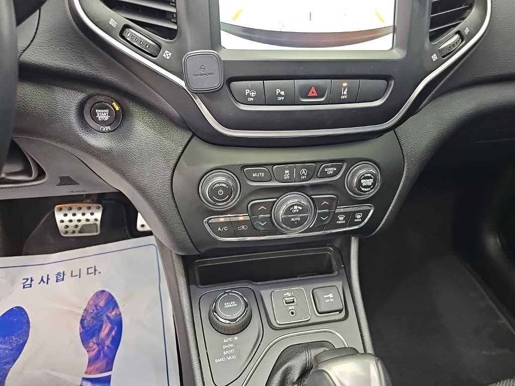 지프 체로키 체로키(KL) 2.4 론지튜드 AWD 이미지 10