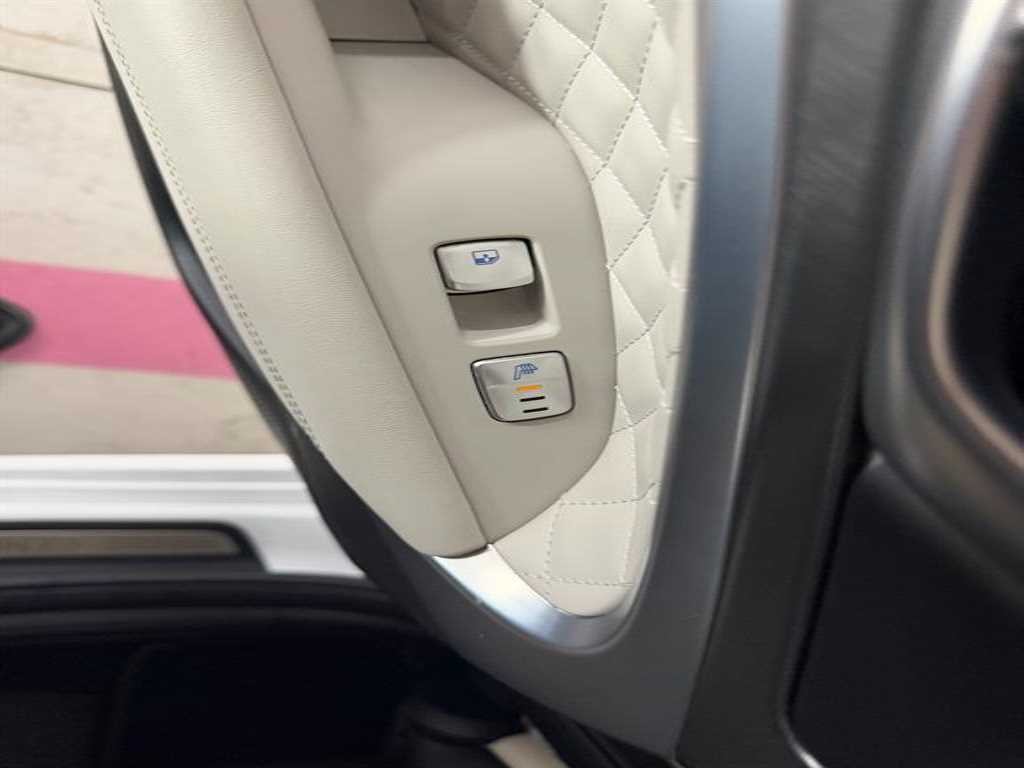 제네시스 G70 더 뉴 G70 가솔린 2.5T 4WD 스포츠 패키지 이미지 12