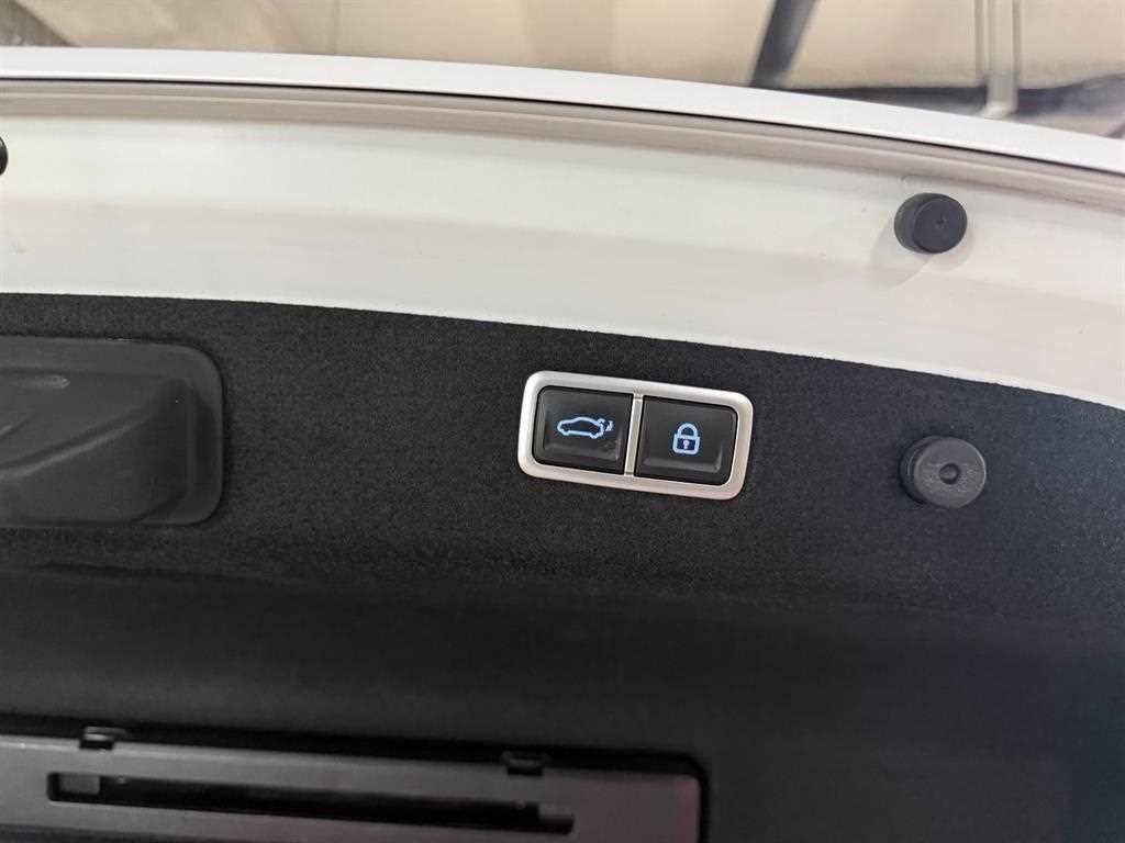 제네시스 G70 더 뉴 G70 가솔린 2.5T 4WD 스포츠 패키지 이미지 7